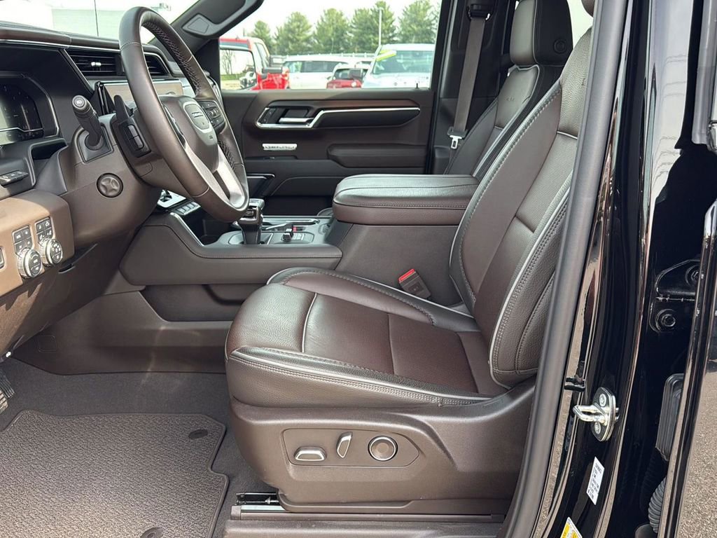 Used 2024 GMC Sierra 1500 Denali w/ Denali Reserve Package image 13