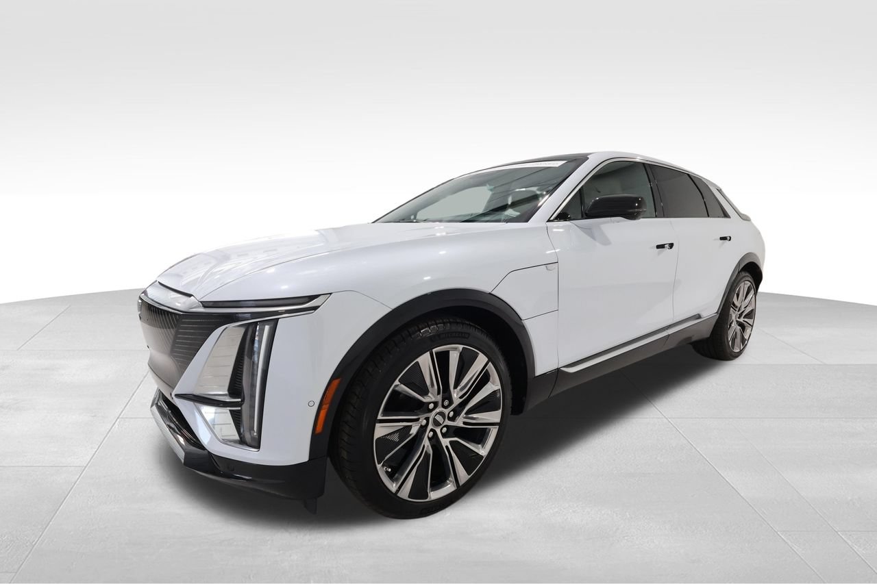 Certified 2026 Cadillac Lyriq Signature Luxury w/ Nappa Leather Package AWD/4WD image 8