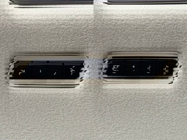 New 2025 Cadillac XT5 Premium Luxury w/ Technology Package FWD image 17