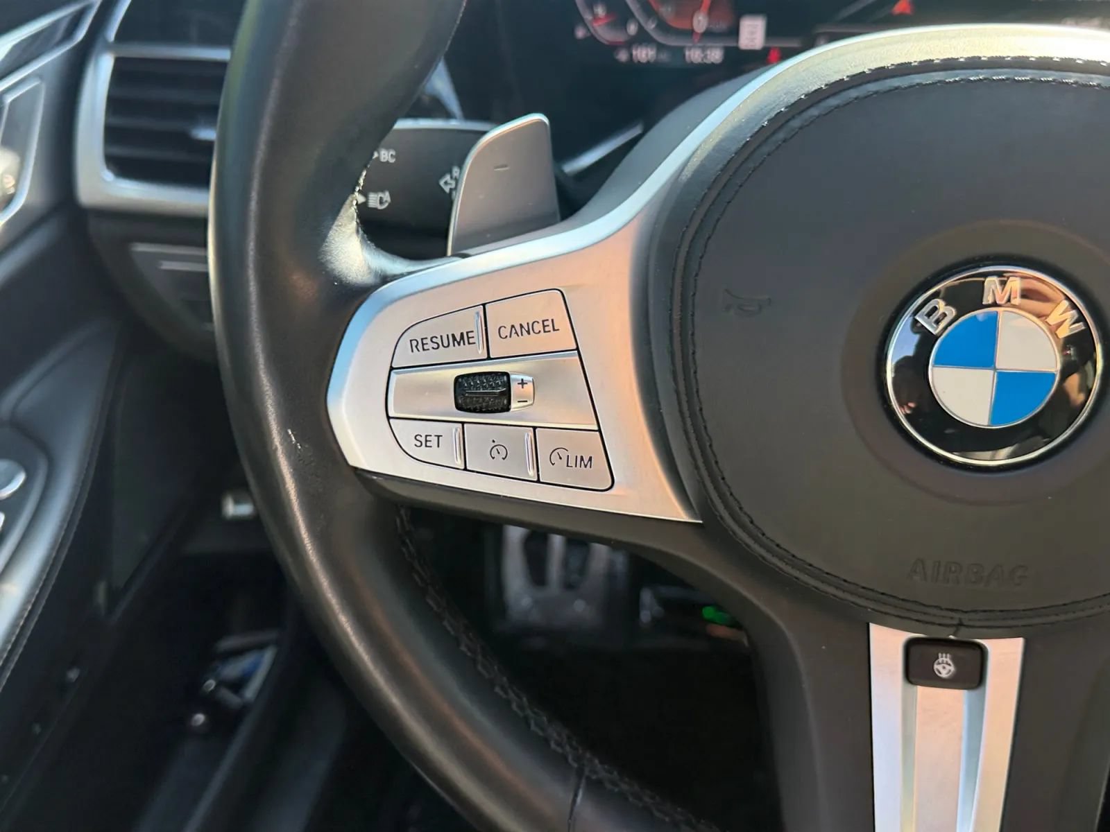 Used 2021 BMW 750i xDrive w/ Executive Package AWD/4WD image 22