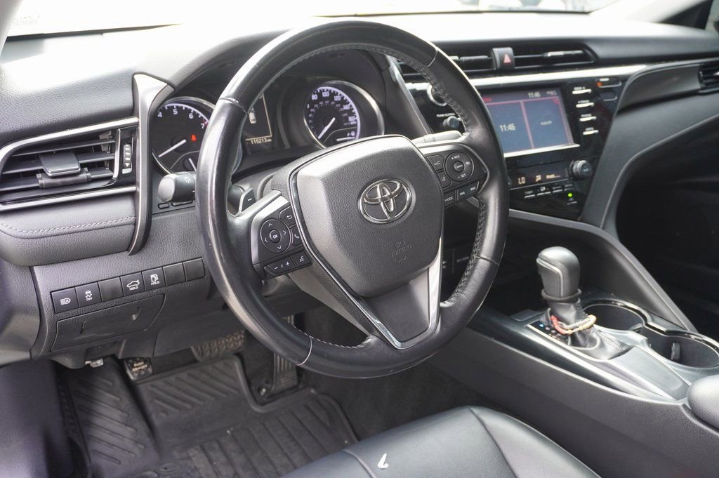 Used 2019 Toyota Camry SE image 6