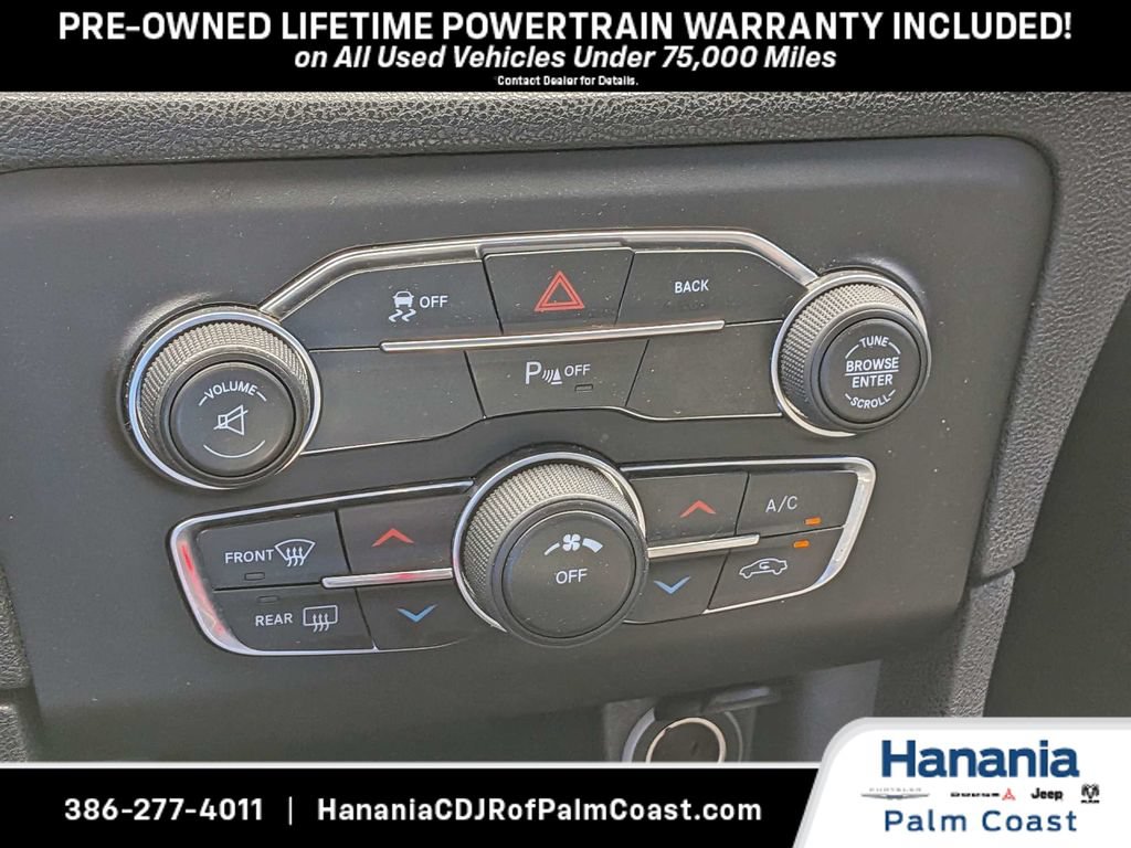 Used 2015 Dodge Charger SE w/ Popular Equipment Group RWD image 18