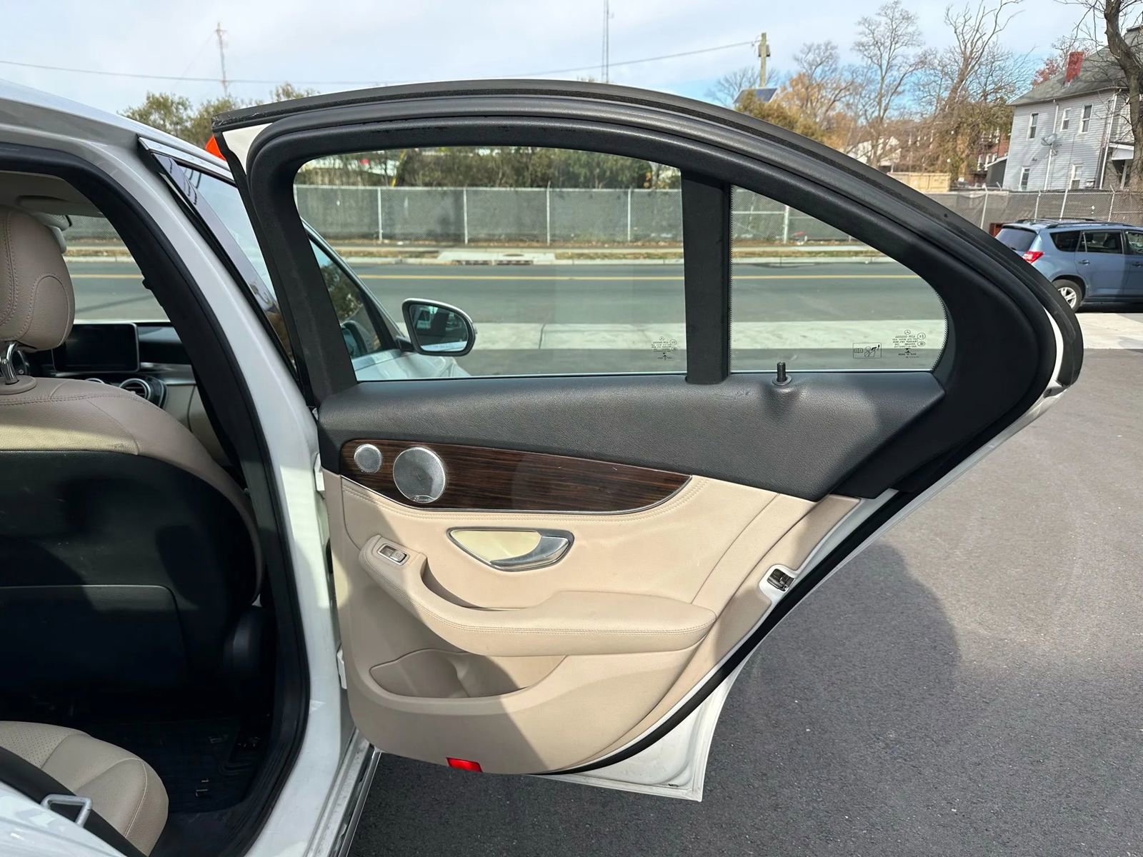 Used 2015 Mercedes-Benz C 300 4MATIC Sedan image 17