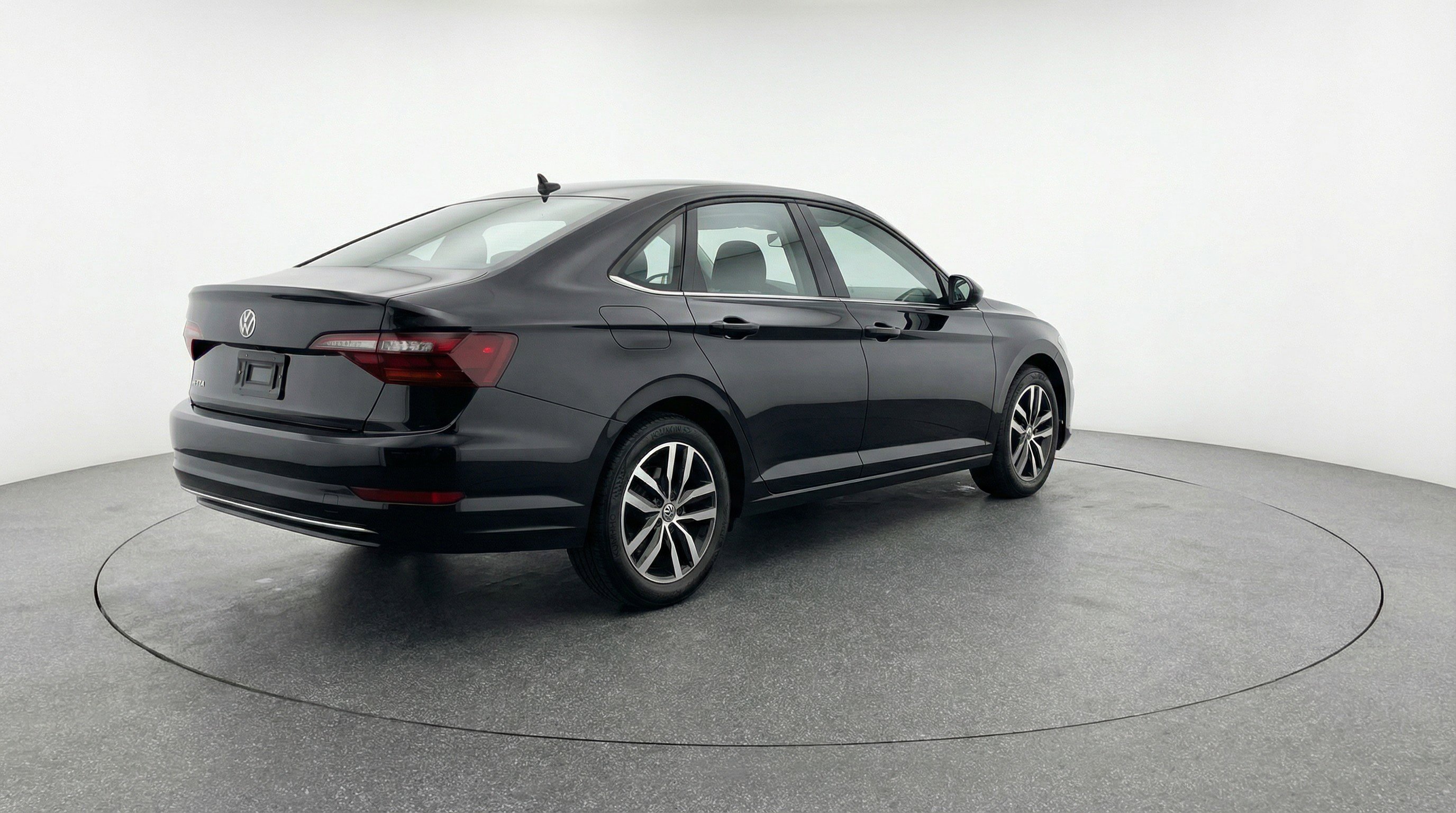Used 2025 Volkswagen Jetta SE FWD image 9