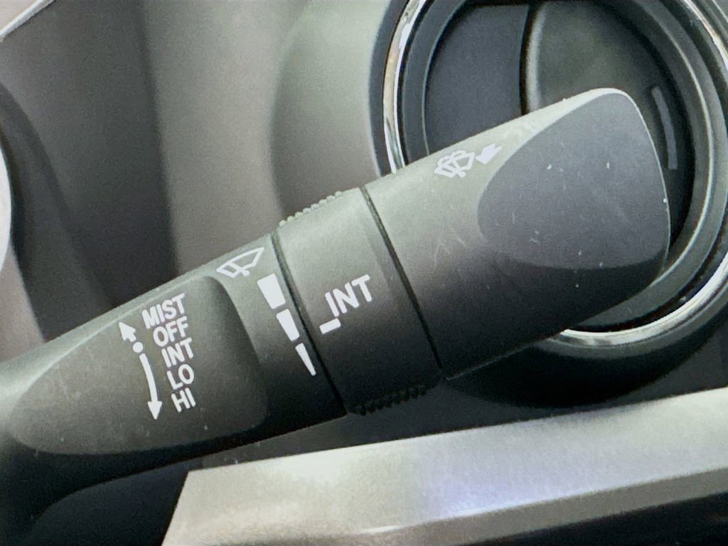 Used 2022 Toyota Tacoma SR5 RWD image 14