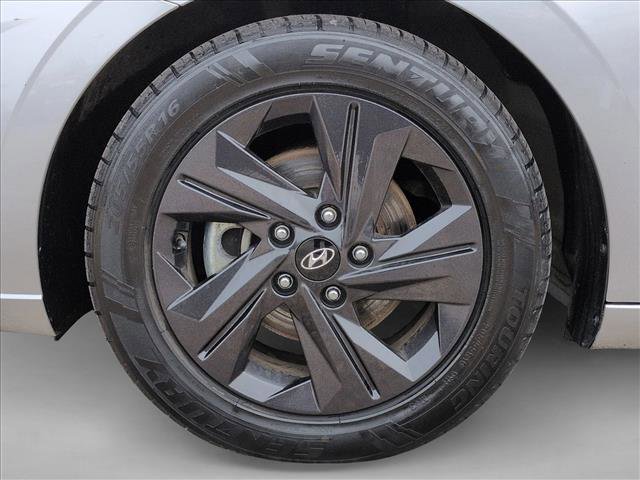 Used 2022 Hyundai Elantra SEL w/ Convenience Package image 22