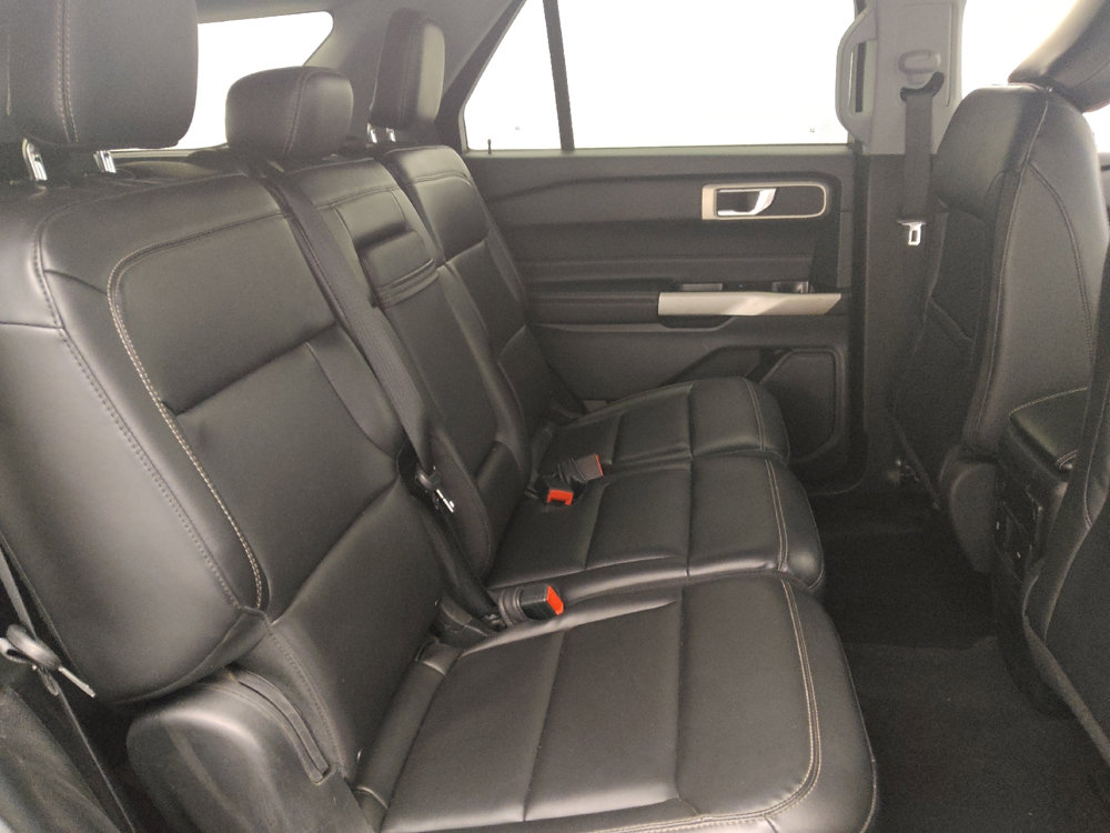 Used 2023 Ford Explorer XLT w/ Equipment Group 202A image 19