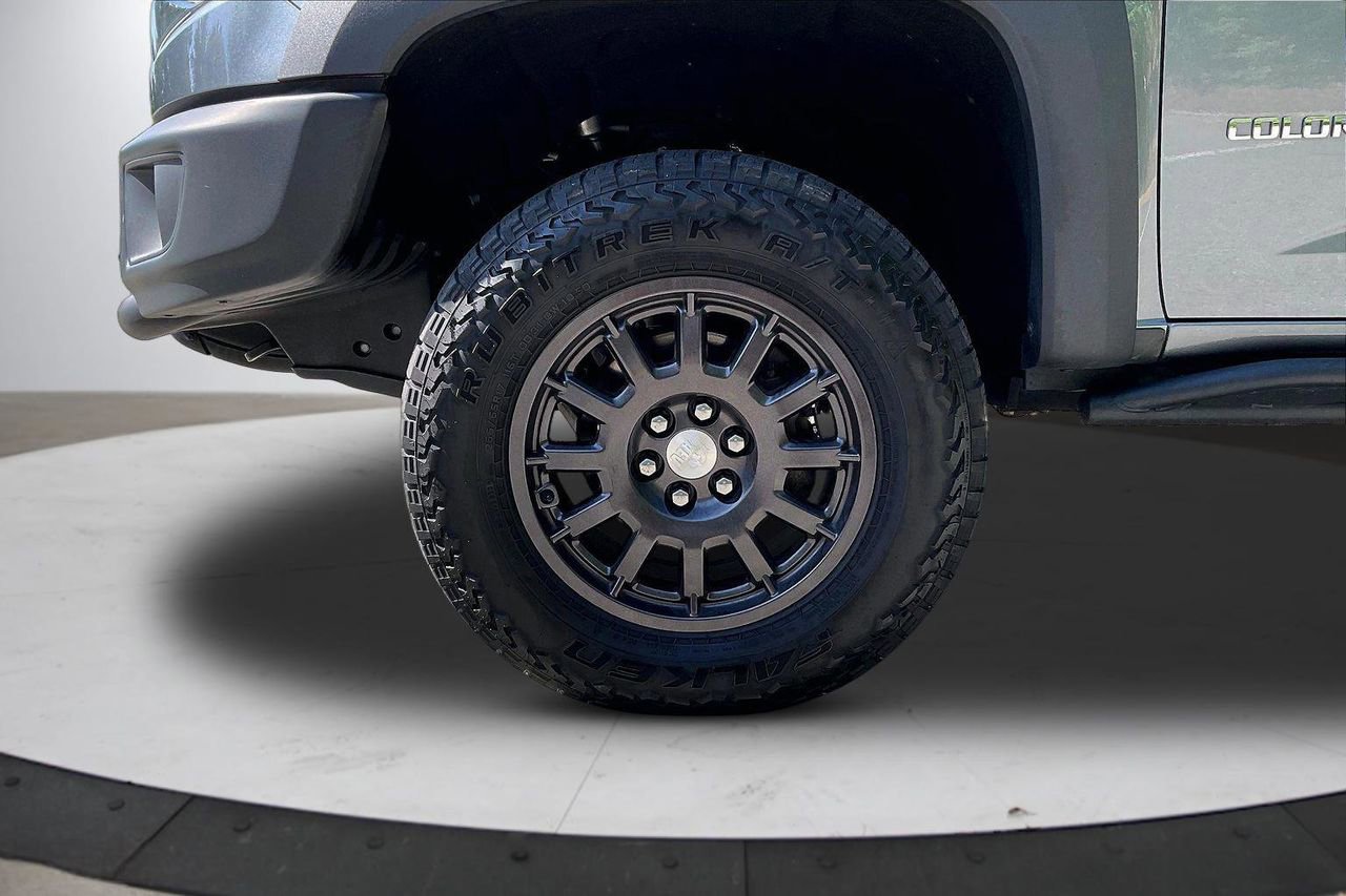 Used 2020 Chevrolet Colorado ZR2 w/ Colorado ZR2 Bison Edition AWD/4WD image 32