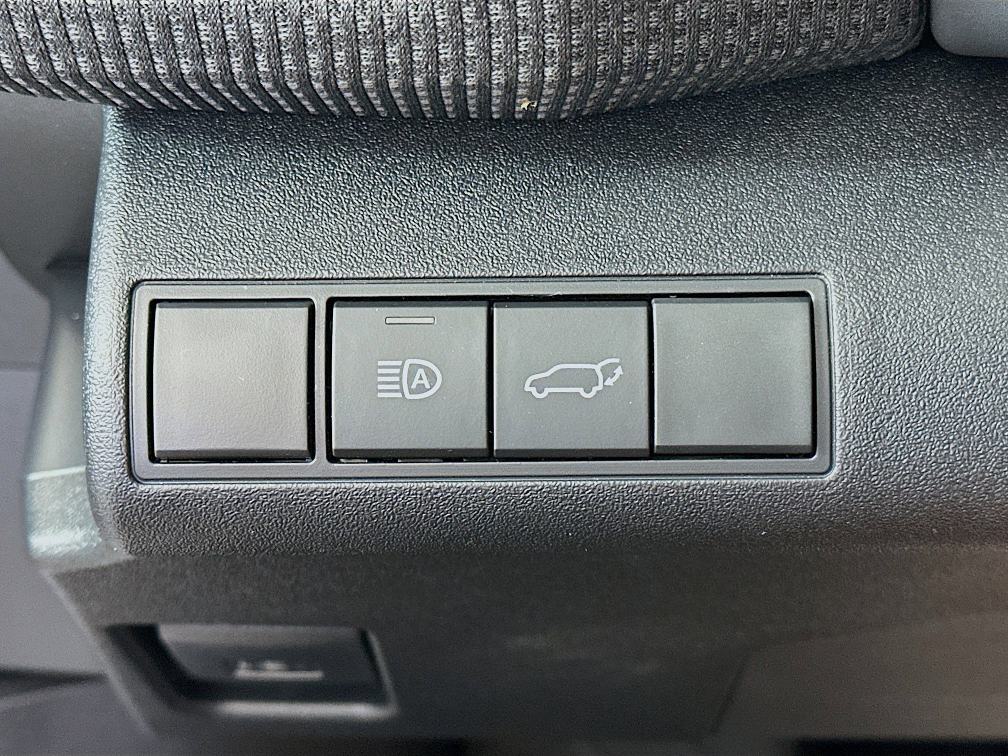 Used 2025 Toyota bZ4X FWD w/ Weather Package image 17
