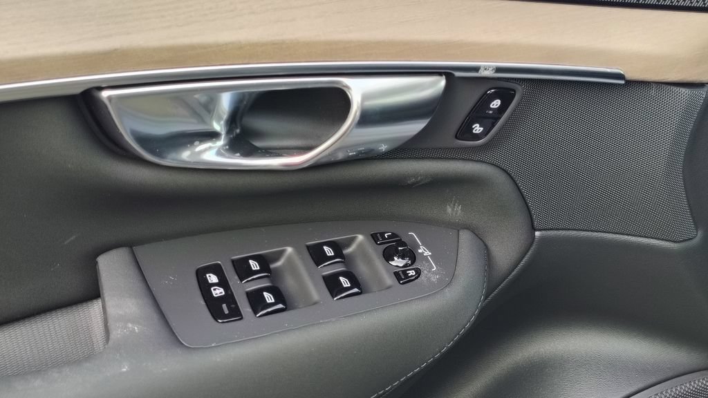 New 2026 Volvo XC90 B6 Plus AWD/4WD image 10