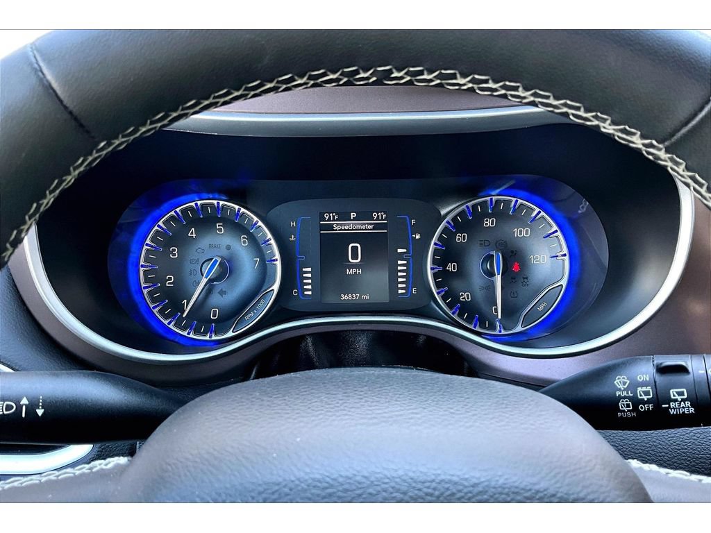 Certified 2024 Chrysler Voyager LX FWD image 23