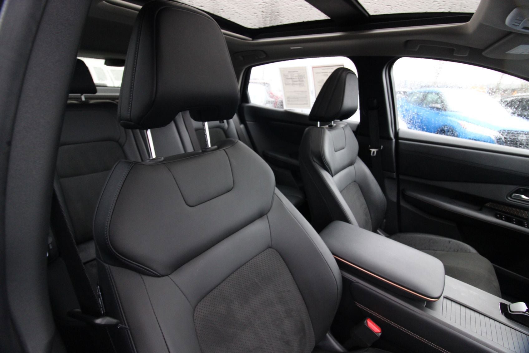 Certified 2023 Nissan Ariya FWD image 21