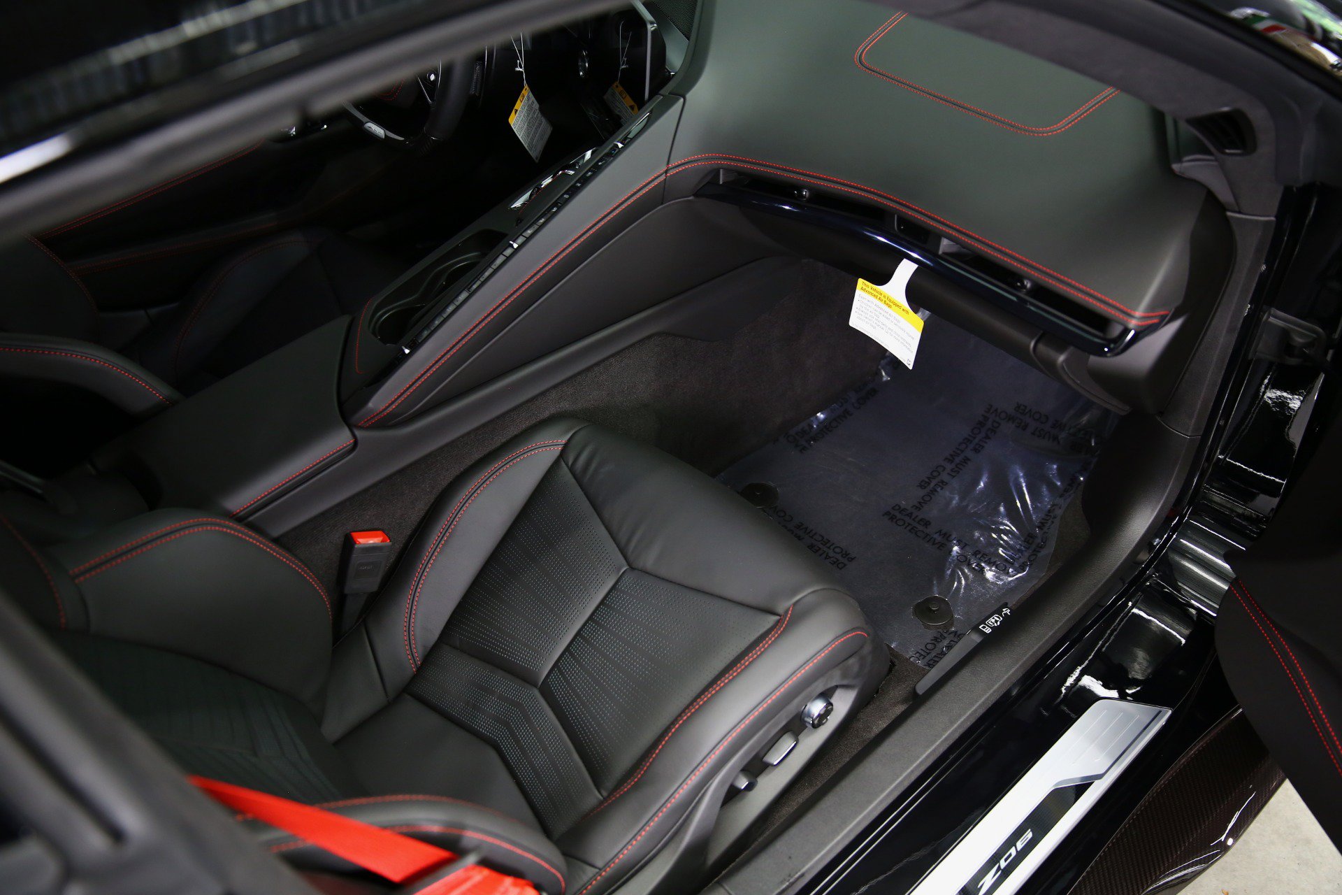 Used 2024 Chevrolet Corvette Z06 w/ Z07 Performance Package RWD image 30