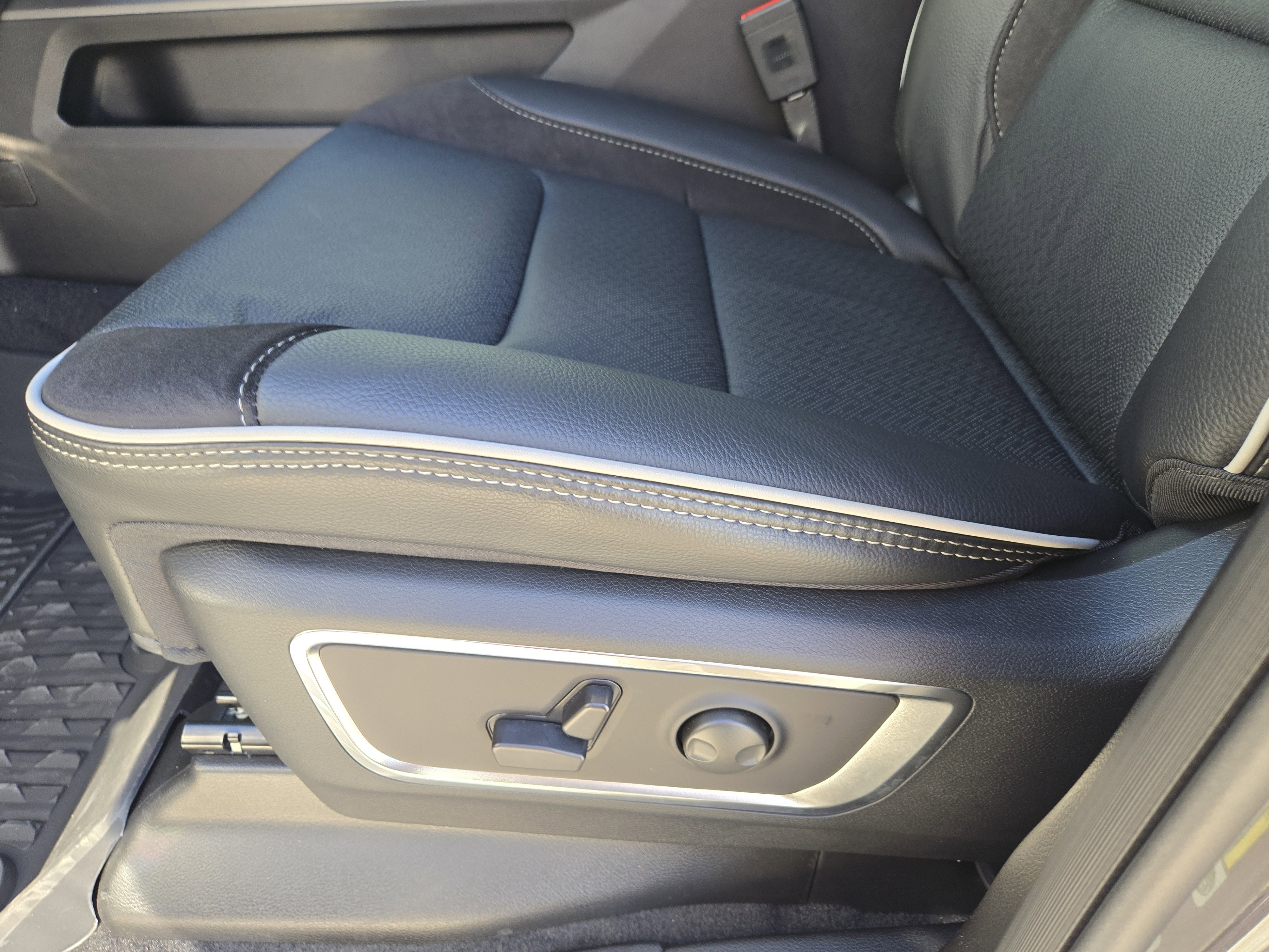 New 2026 RAM 1500 Laramie image 19