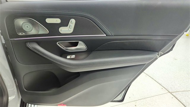 Used 2024 Mercedes-Benz GLS 450 4MATIC image 27