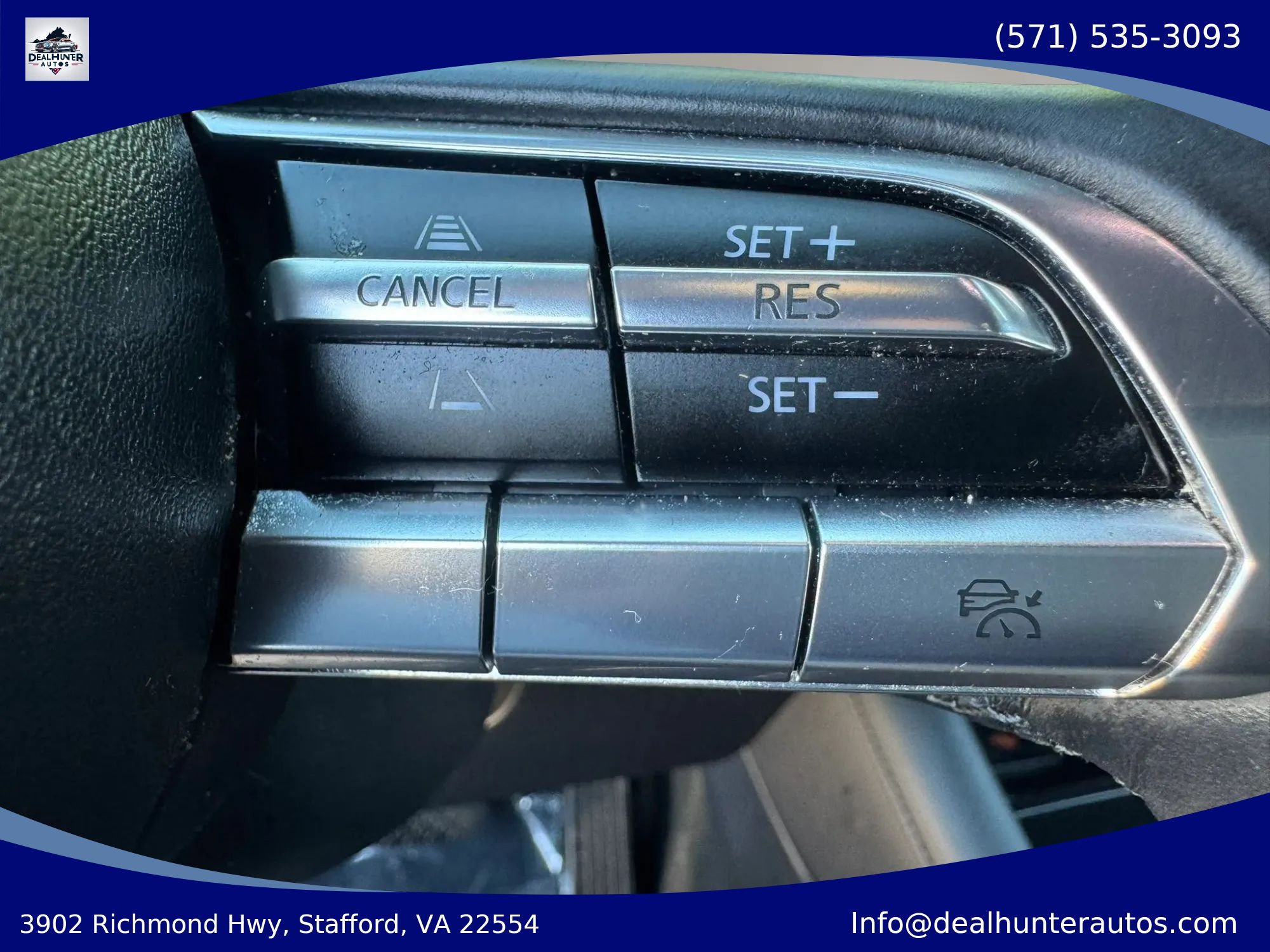 Used 2019 MAZDA MAZDA3 Hatchback FWD image 27
