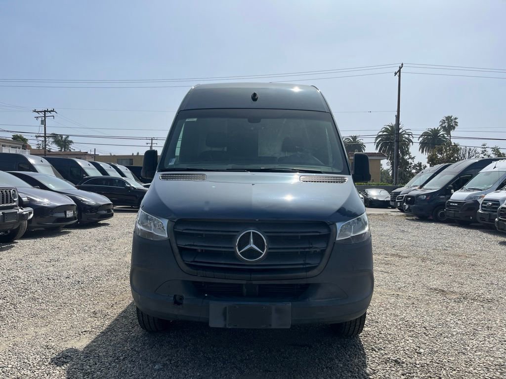 Used 2019 Mercedes-Benz Sprinter 144 image 2