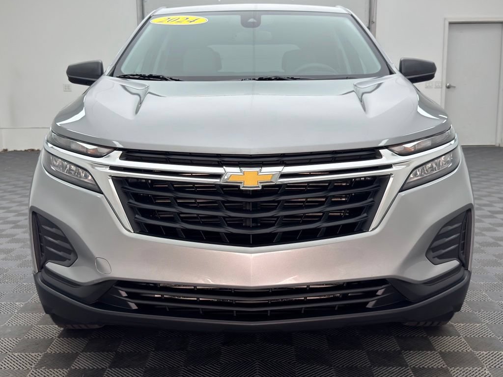 Used 2024 Chevrolet Equinox LS w/ LS Convenience Package AWD/4WD image 11