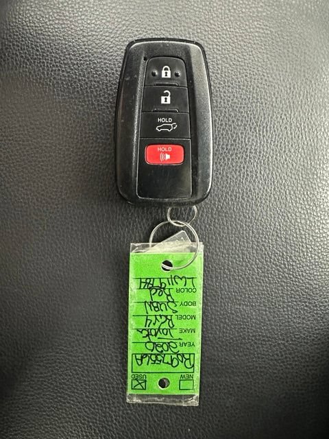 Used 2020 Toyota RAV4 XLE w/ Convenience Package AWD/4WD image 32