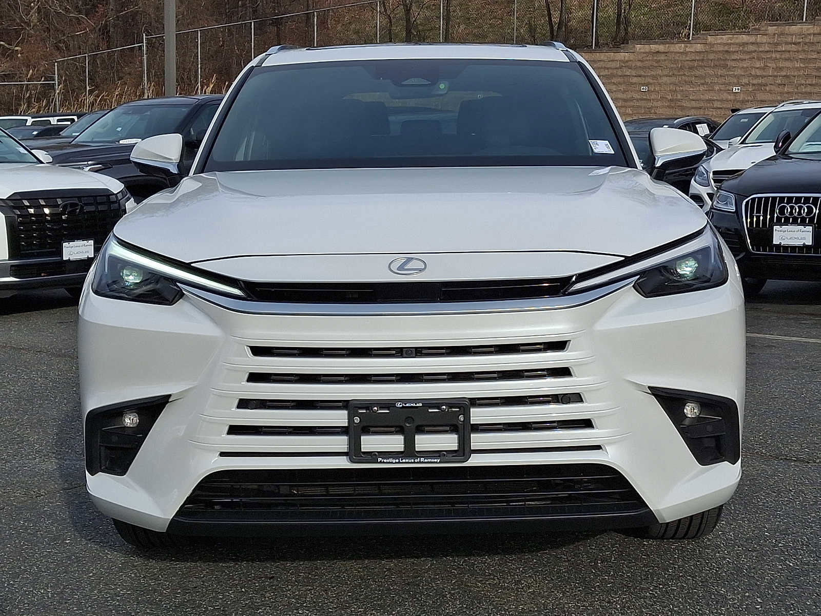 Used 2025 Lexus TX 350 AWD image 2