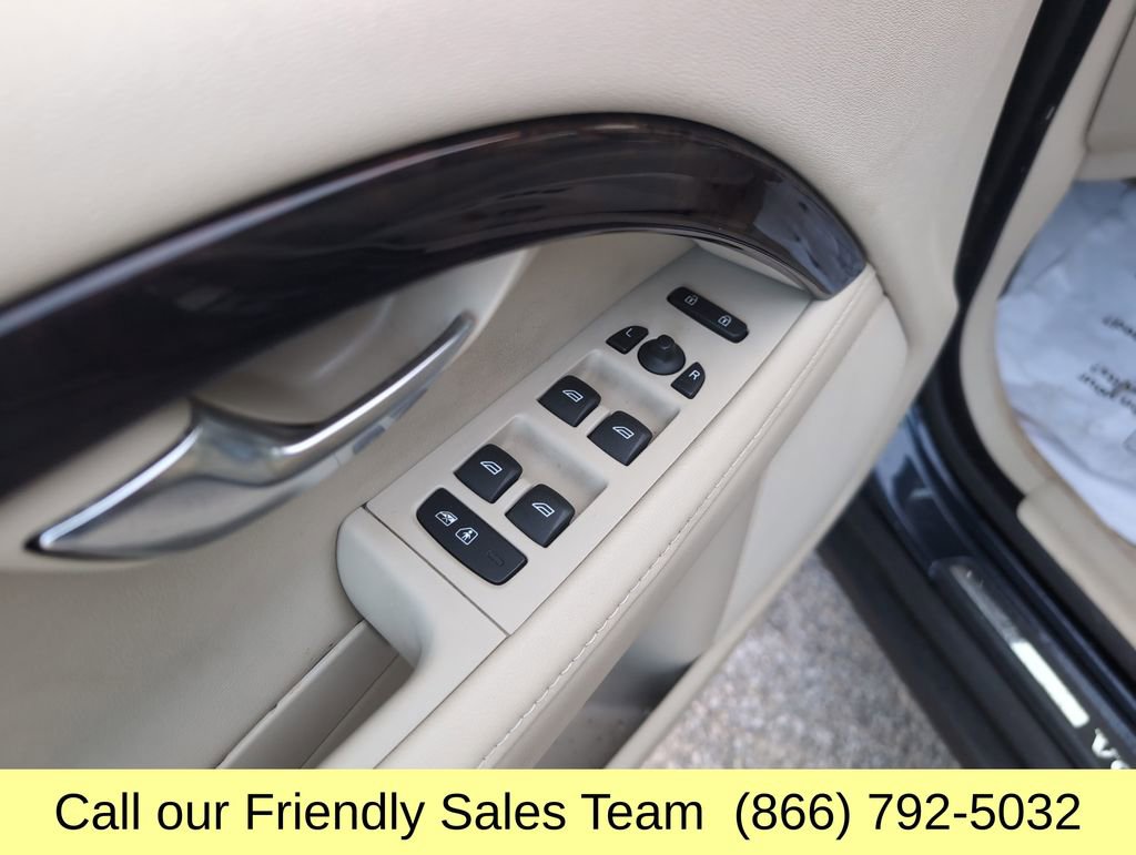 Used 2015 Volvo XC70 3.2 Premier image 13