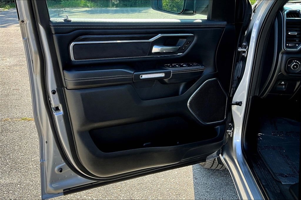 Used 2024 RAM 1500 Laramie image 24