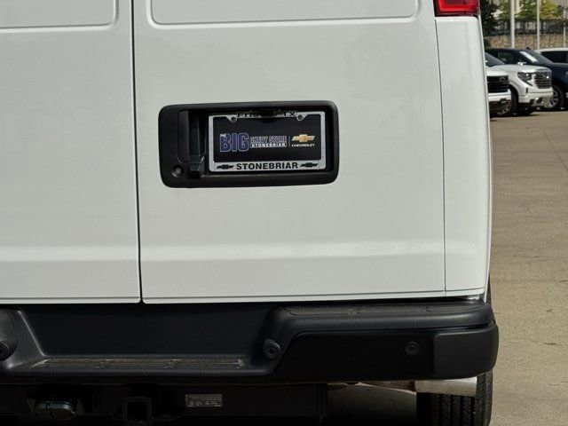 New 2026 Chevrolet Express 3500 Extended w/ Driver Convenience Package RWD image 6