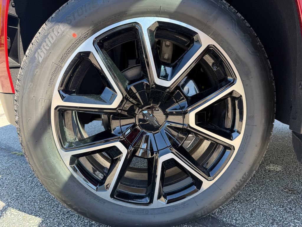 New 2026 Chevrolet Suburban RST w/ Comfort Package AWD/4WD image 41
