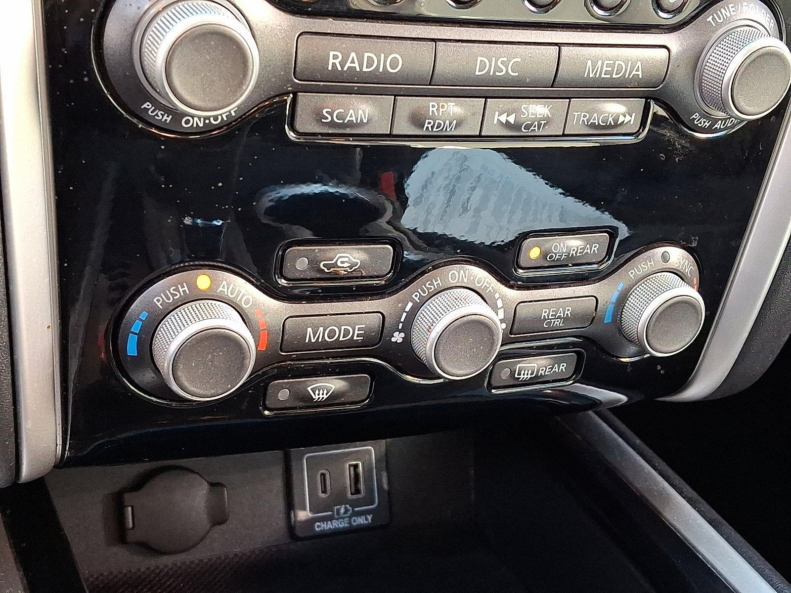 Used 2020 Nissan Pathfinder S image 17