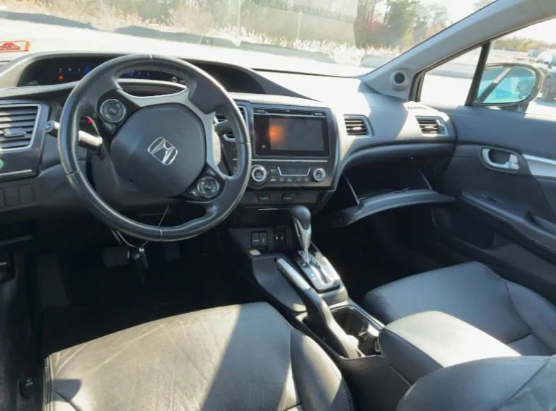 Used 2015 Honda Civic EX-L image 2