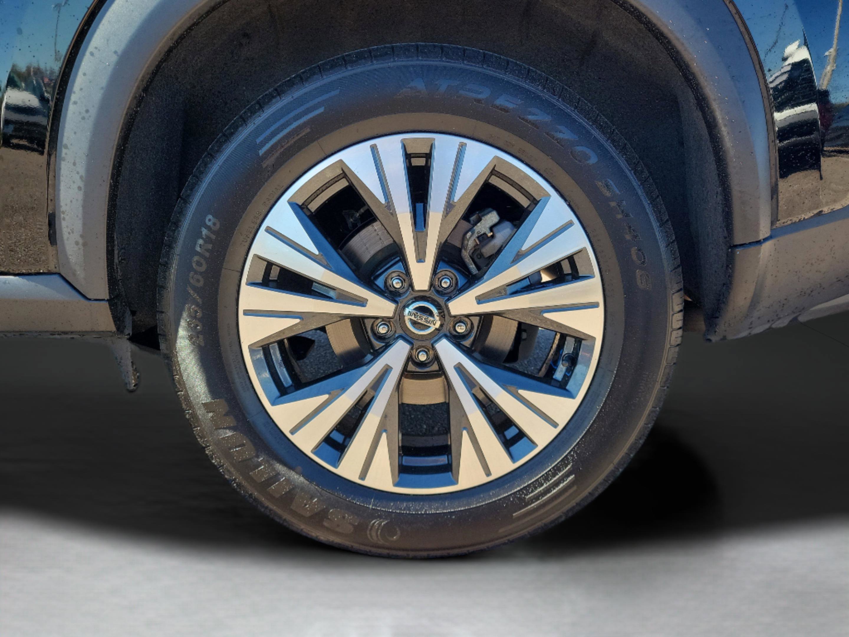 Certified 2021 Nissan Rogue SV w/ Premium Package image 40