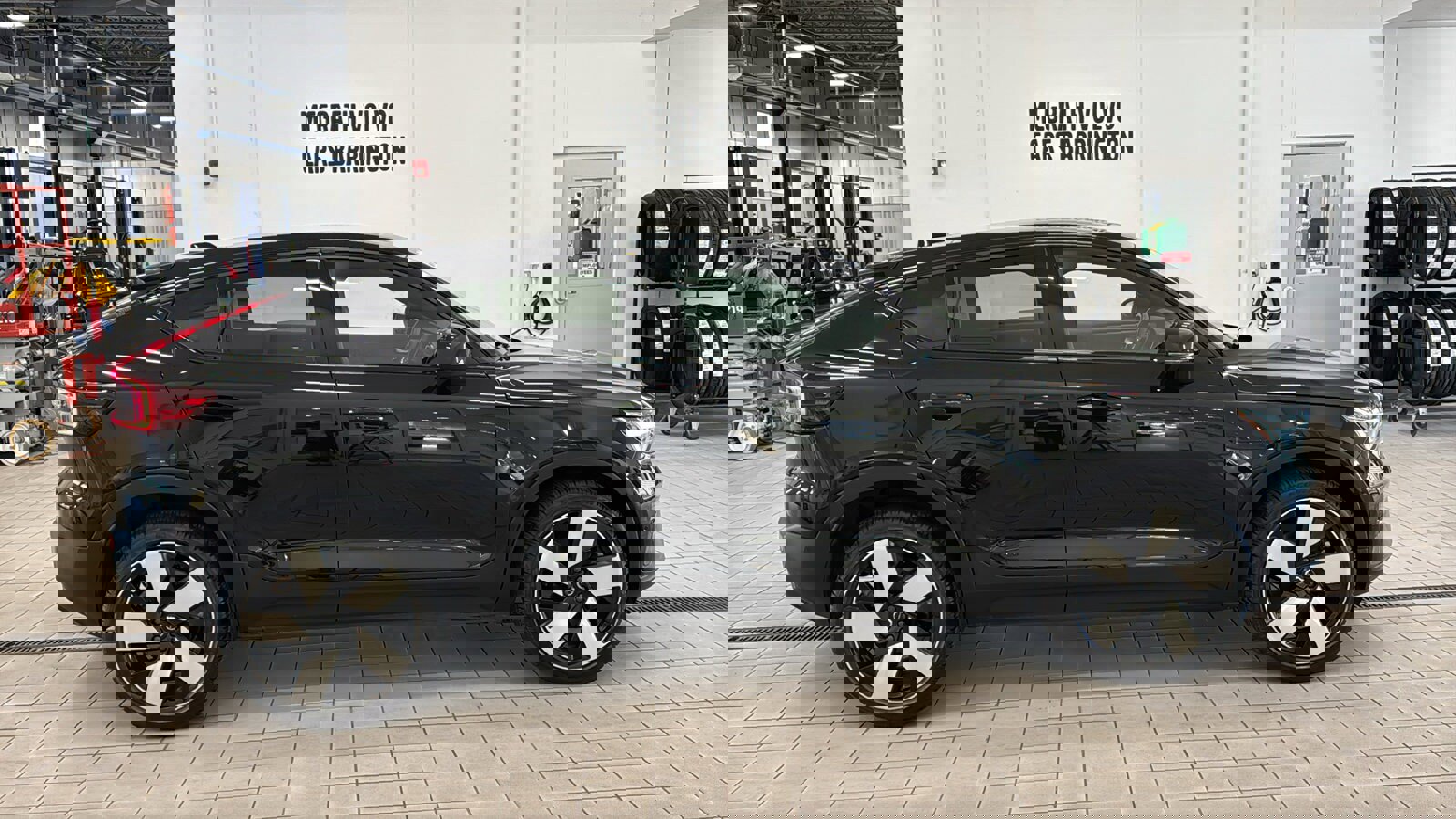 Used 2023 Volvo C40 P8 Recharge Ultimate image 4