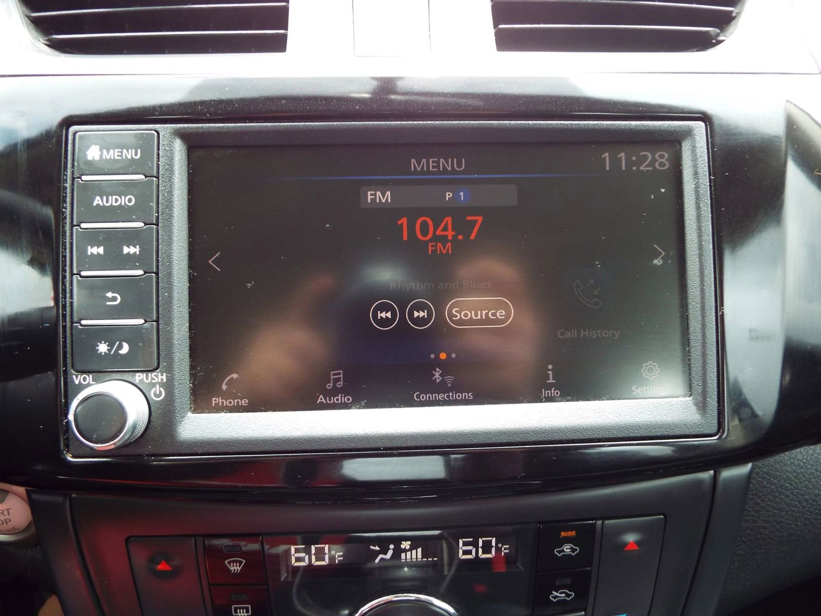 Used 2019 Nissan Sentra SV FWD image 16