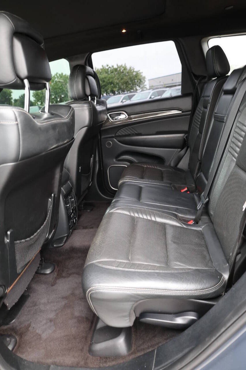 Used 2017 Jeep Grand Cherokee SRT AWD/4WD image 17