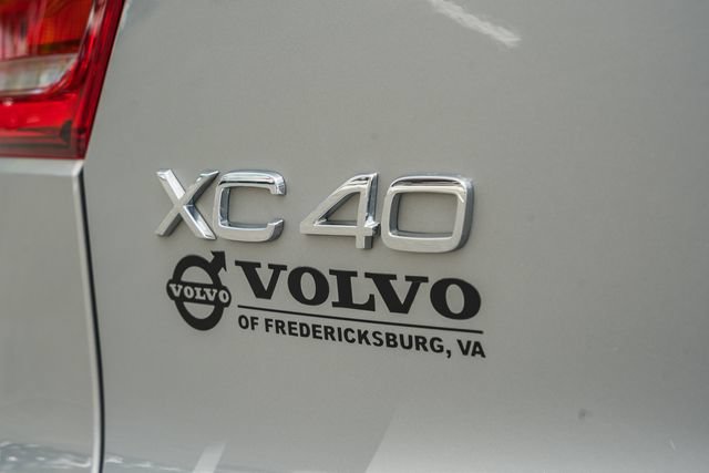 Certified 2023 Volvo XC40 B5 Ultimate w/ Protection Package Premier AWD/4WD image 11