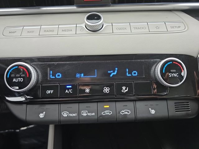 Used 2024 Hyundai Elantra Limited FWD image 4