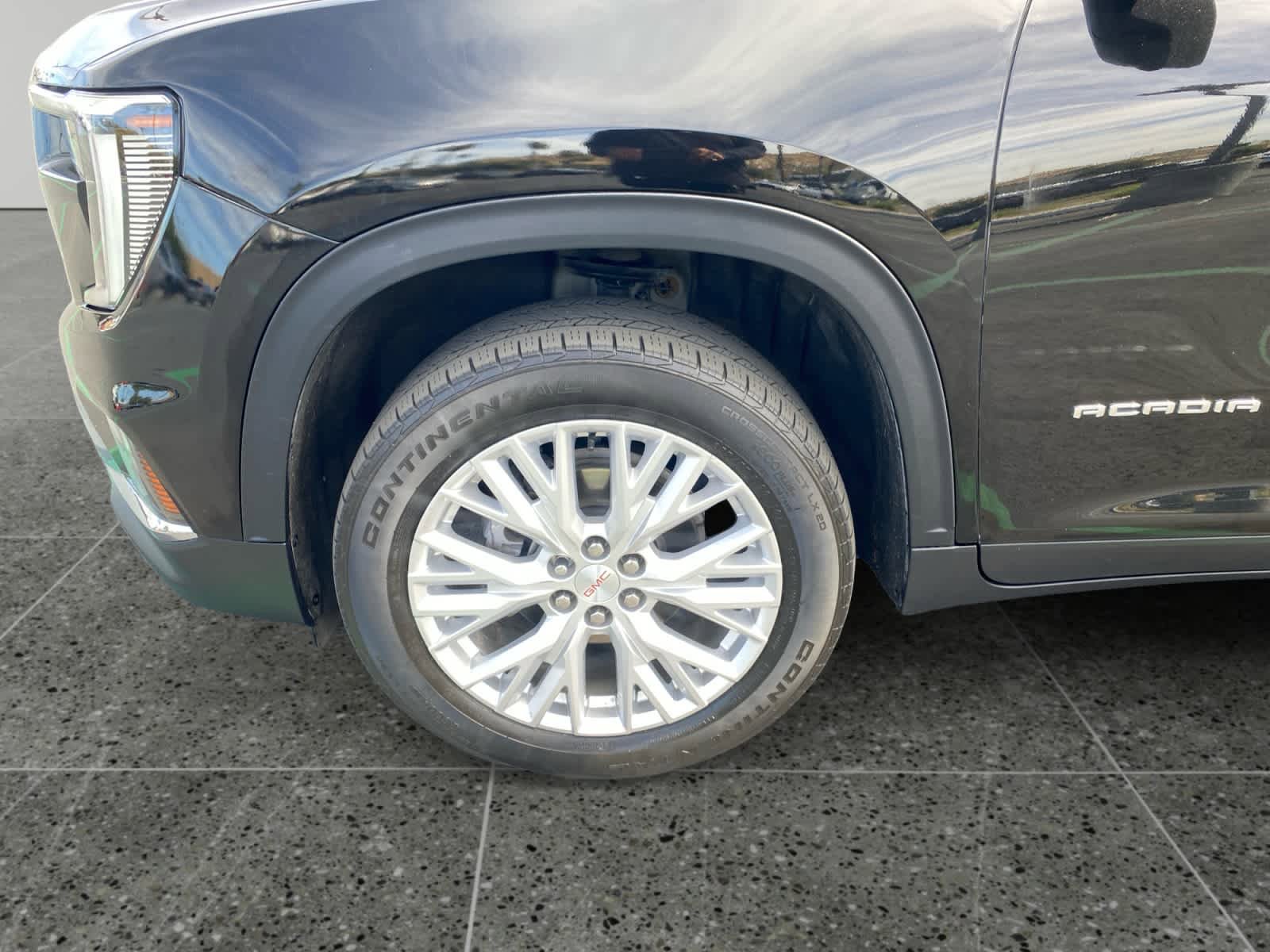 Used 2024 GMC Acadia Elevation FWD image 14