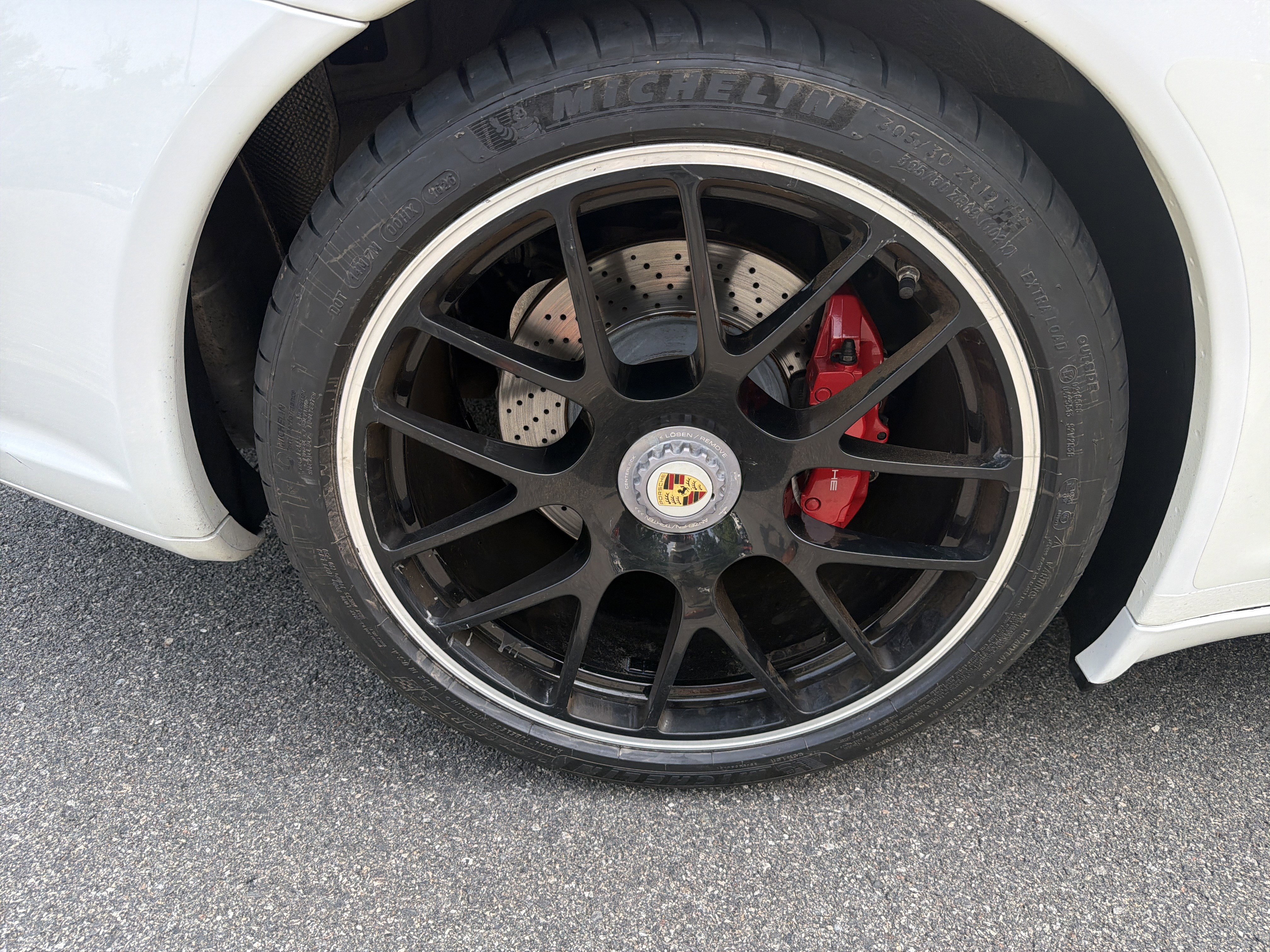 Used 2011 Porsche 911 Carrera GTS RWD image 28