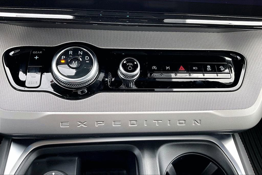 New 2025 Ford Expedition Max Active image 22