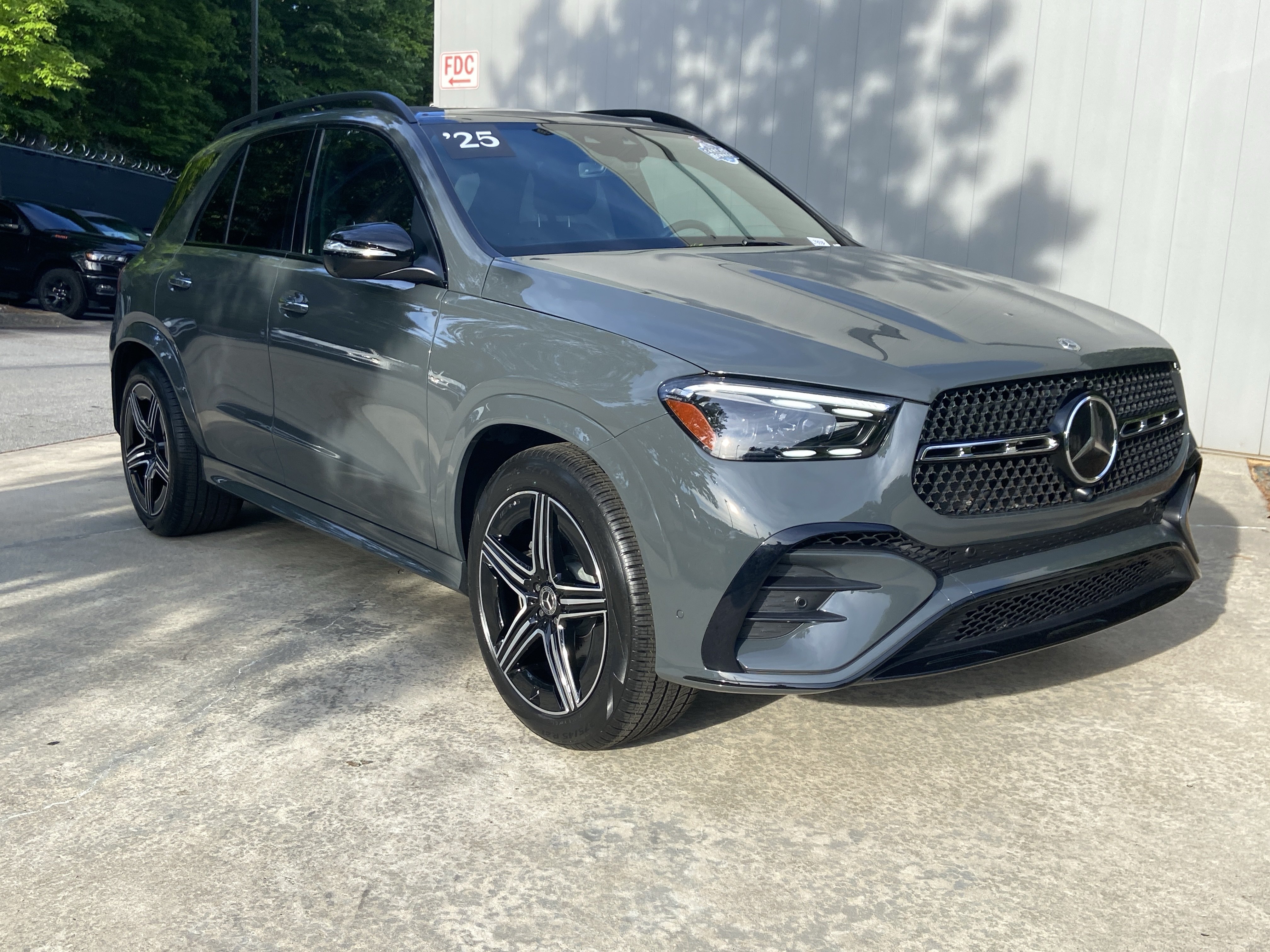 Certified 2025 Mercedes-Benz GLE 580 4MATIC image 4