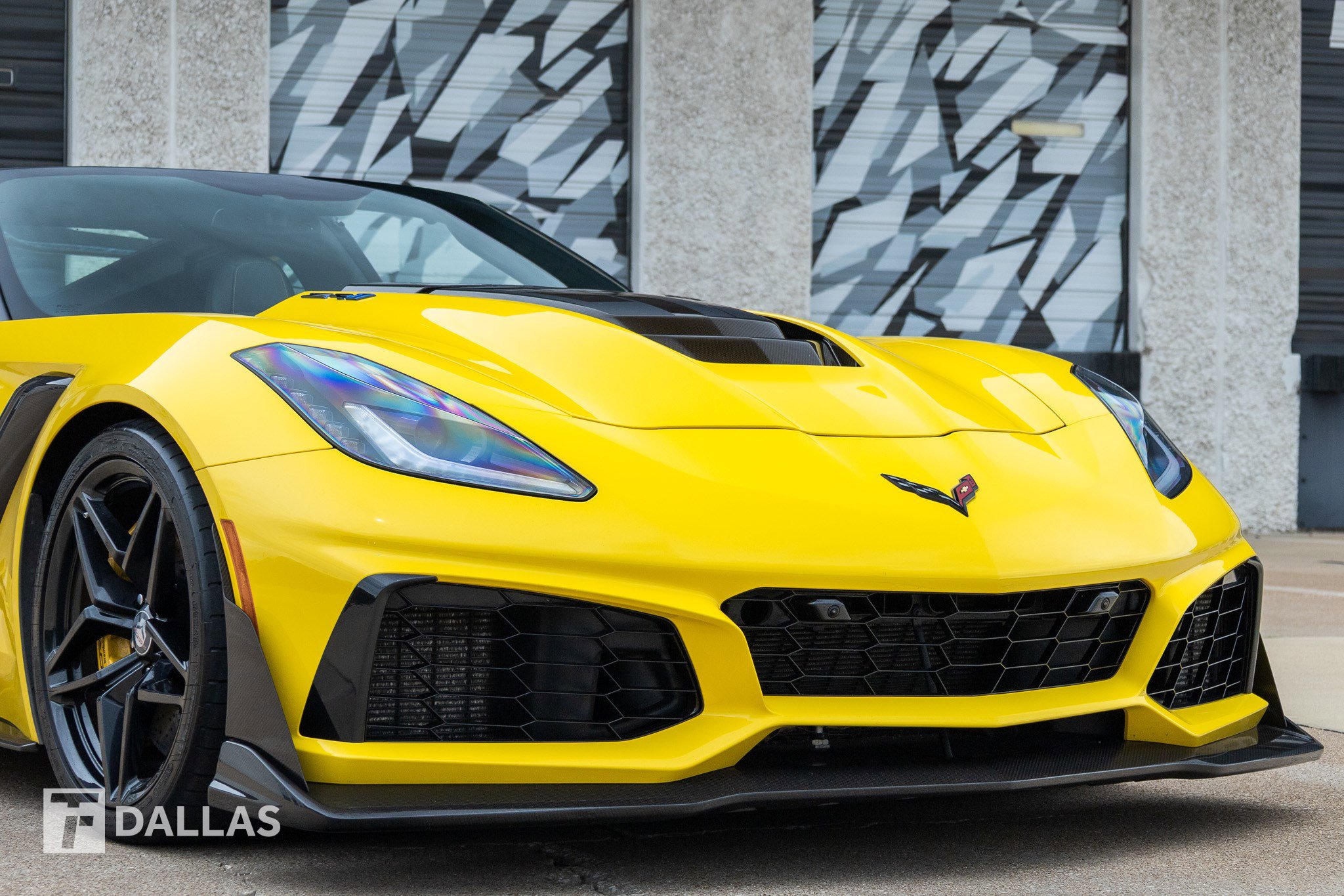 Used 2019 Chevrolet Corvette ZR1 RWD image 2