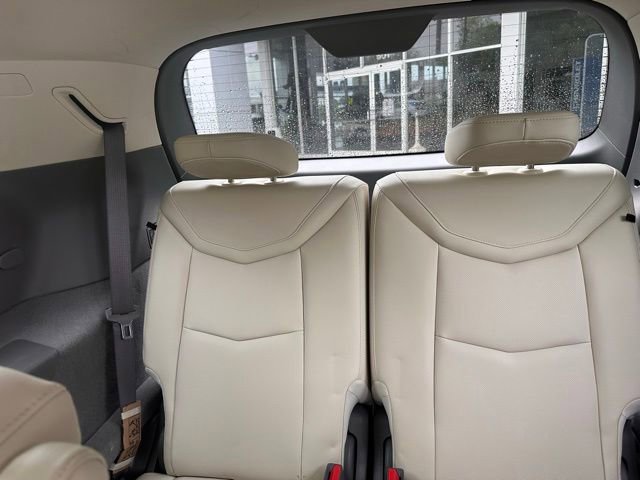 Used 2025 Cadillac XT6 Premium Luxury w/ Technology Package FWD image 8