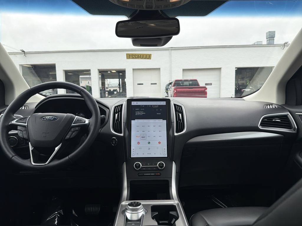 Used 2024 Ford Edge SEL w/ Convenience Package AWD/4WD image 18