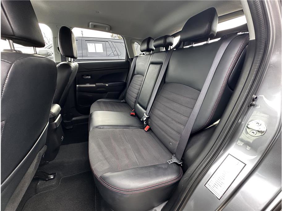 Used 2024 Mitsubishi Outlander Sport AWD image 16