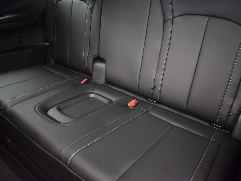 Certified 2026 INFINITI QX60 Pure w/ Cargo Package FWD image 17