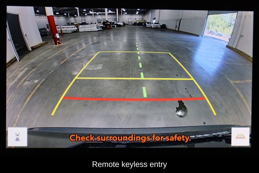 Used 2023 Toyota RAV4 XLE AWD/4WD image 8