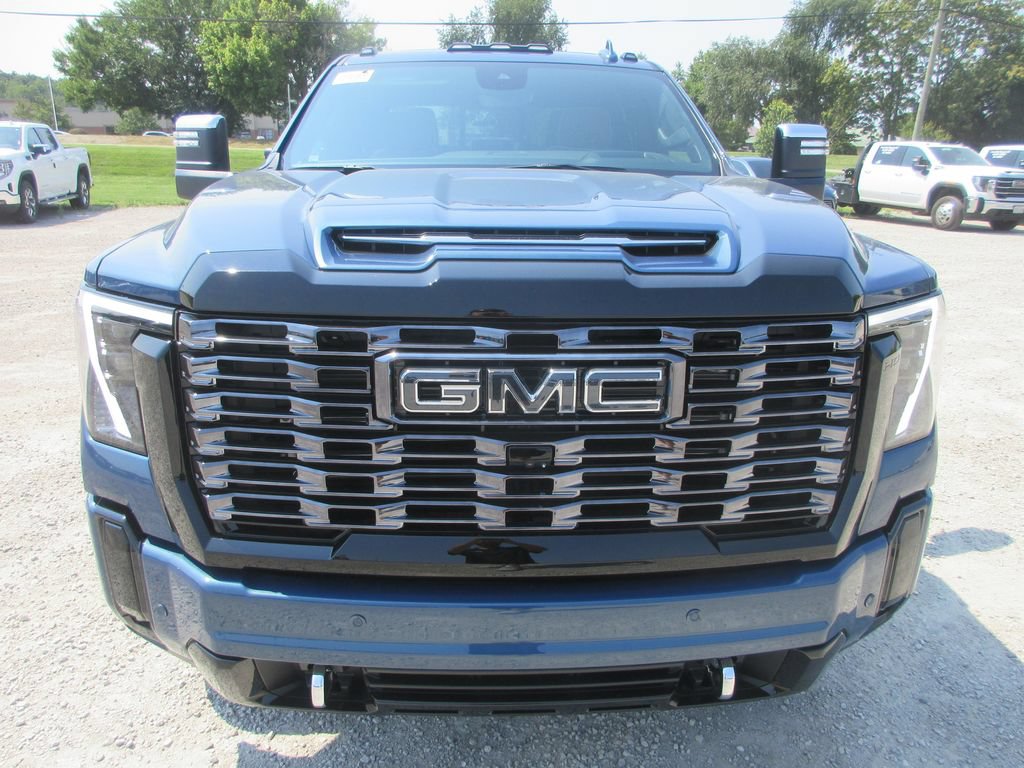 New 2026 GMC Sierra 2500 Denali Ultimate AWD/4WD image 12