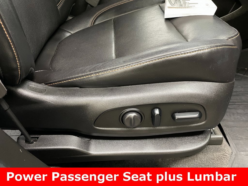 Used 2019 Chevrolet Traverse Premier w/ Redline Edition image 11