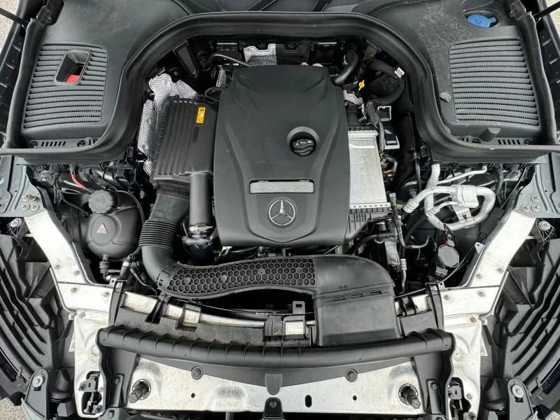 Used 2019 Mercedes-Benz GLC 300 4MATIC image 15