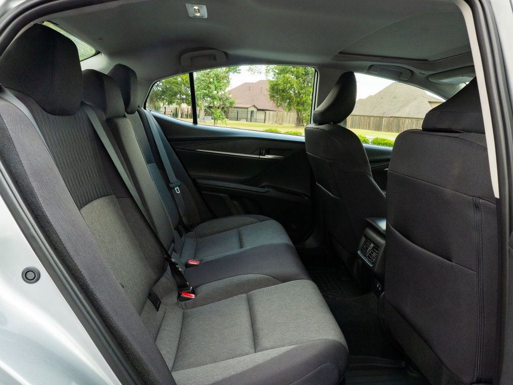 Used 2025 Toyota Camry LE w/ Convenience Package AWD/4WD image 16